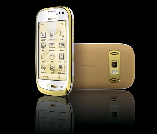 Leather and gold smartphone Nokia Oro unveiled Leather and gold smartphone Nokia Oro unveiled